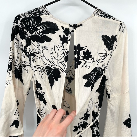 Billabong Boho Free Spirit Bell Sleeve Dress - Picture 11 of 12